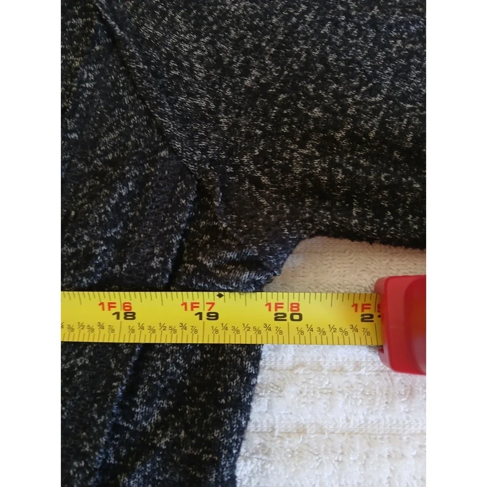 Chelsea & Theodore Women Sweater Pullover‎ Turtleneck Size Small Black Gray